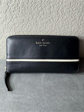 Kate Spade New York Black Leather Zip Around Wallet White Stripe